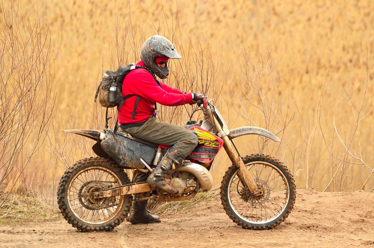 How do you put beads on a dirt bike tire