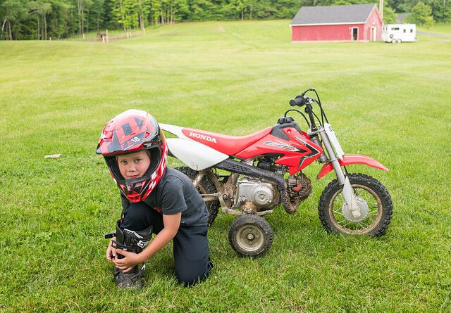 Dirt bikes for 9-year-old kdis