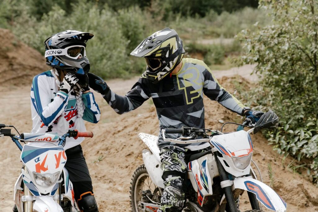 How do you find the perfect dirt bike helmet fit?